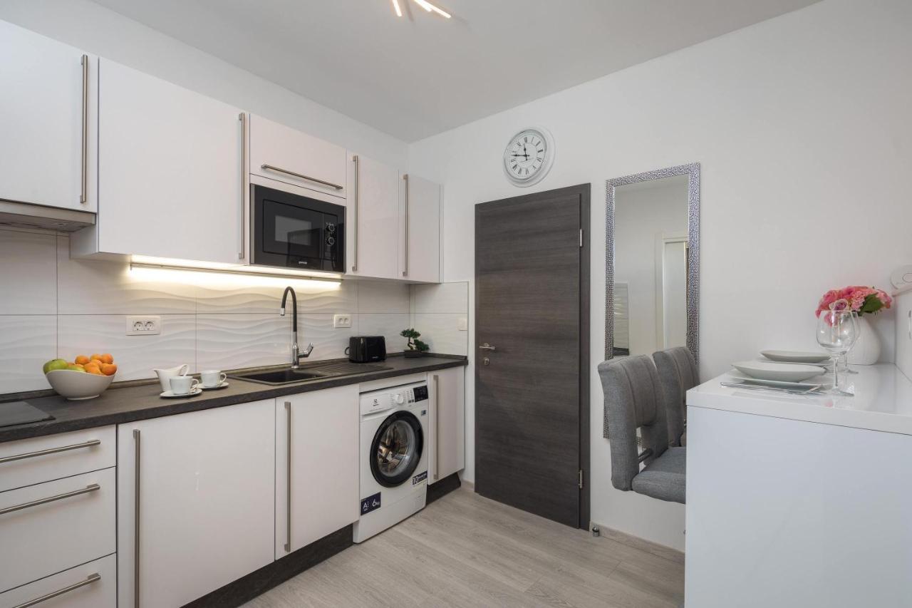 Luxury Studios & Rooms Seven Split Exterior foto